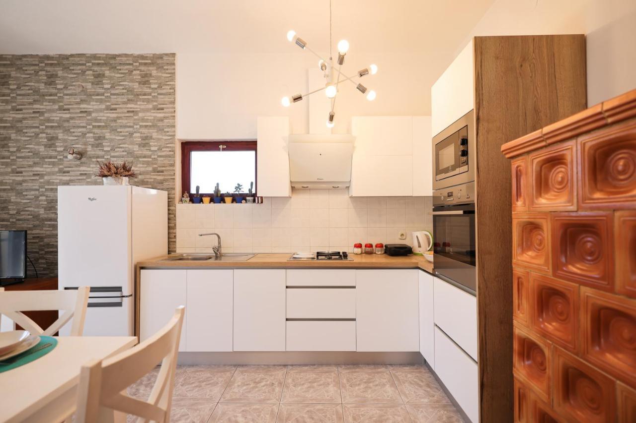 Apartments Marta Verunic Екстер'єр фото