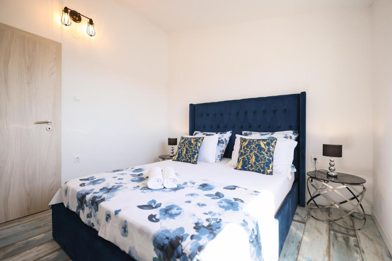 Apartments Marta Verunic Екстер'єр фото