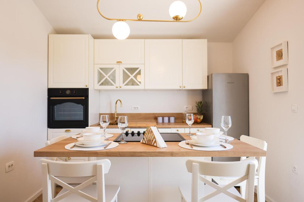 Apartments Marta Verunic Екстер'єр фото